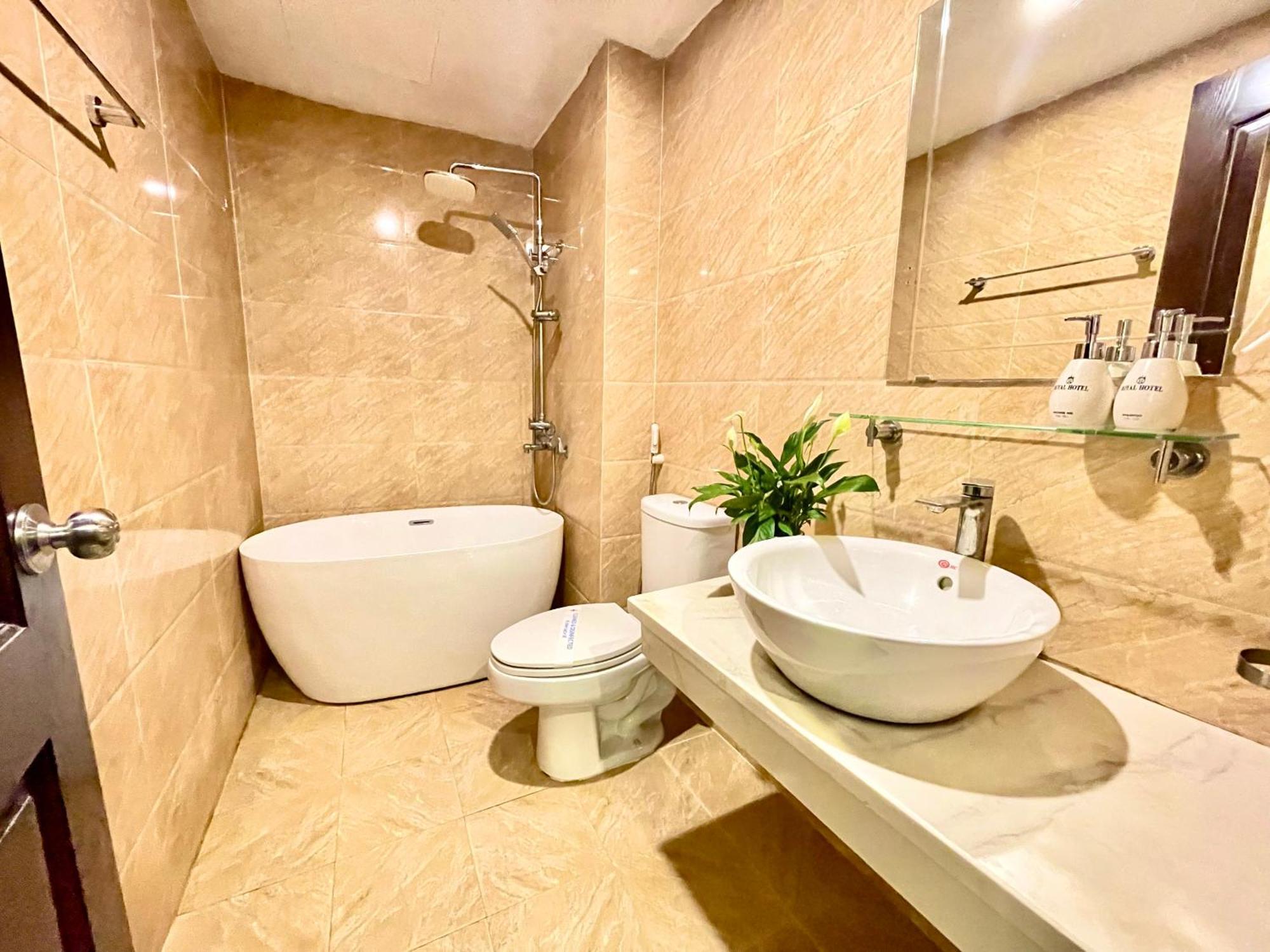 Hotel Royal II La Phu  Bagian luar foto